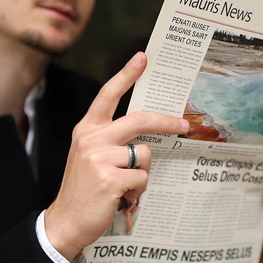 Men's embossed rotating chain ring