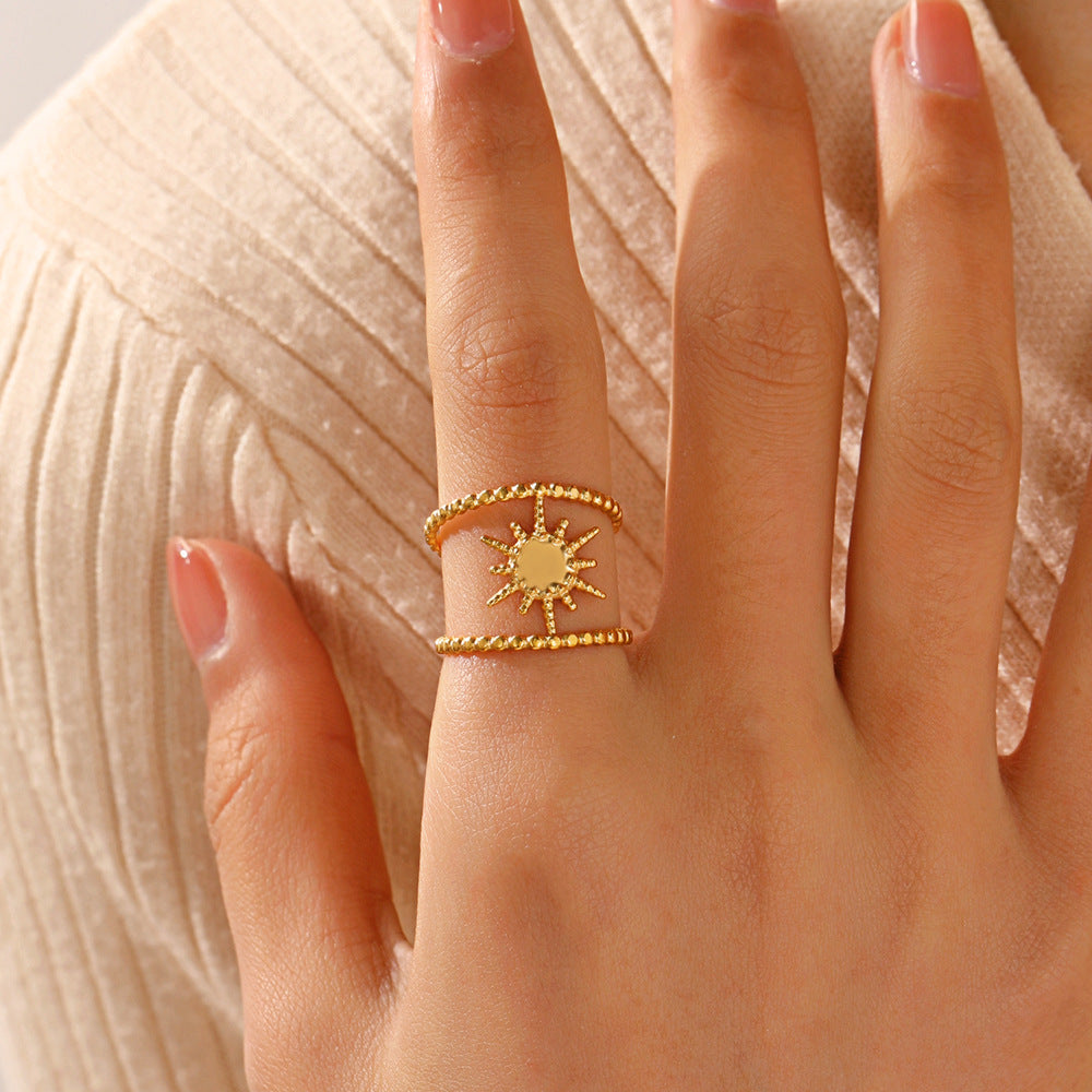 OCTAGONAL STAR RING