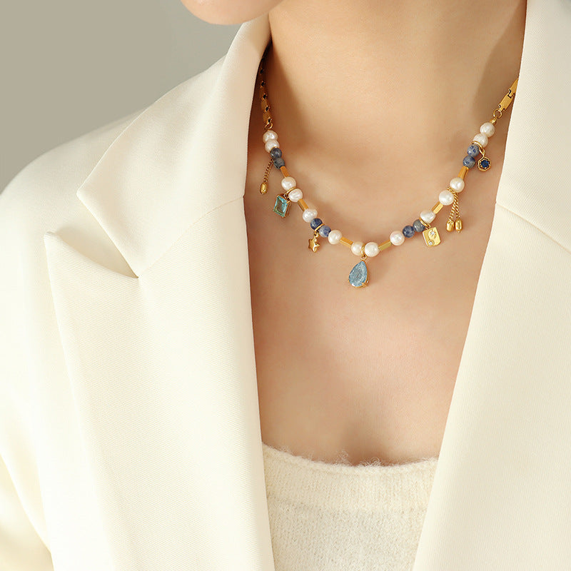 PEARL GLASS NECKLACE