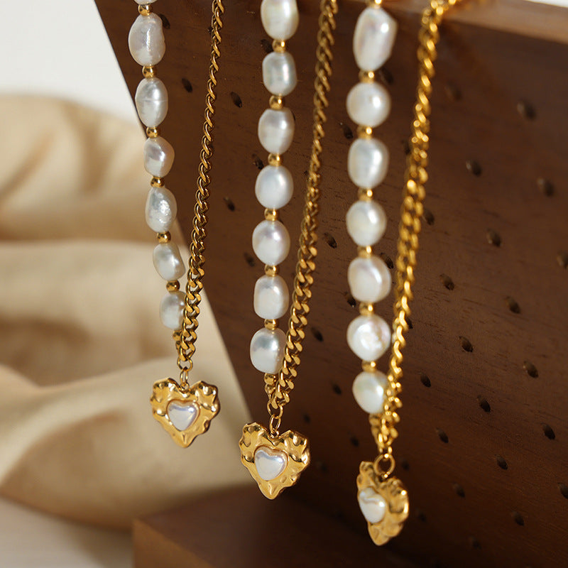 PEARL LOVE PENDANT CLAVICLE NECKLACE