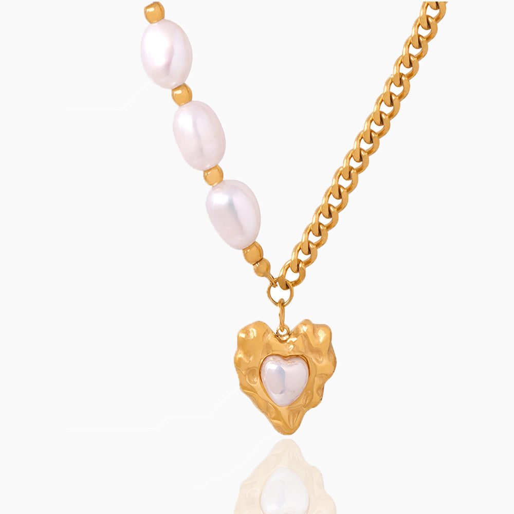 PEARL LOVE PENDANT CLAVICLE NECKLACE