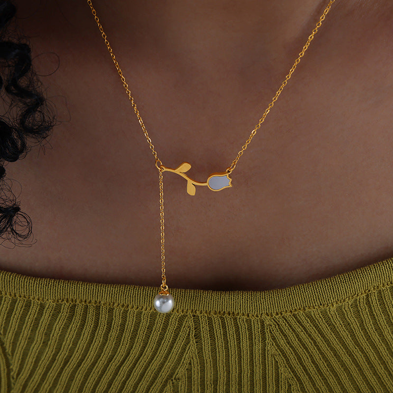 PEARL PENDANT ROSE NECKLACE