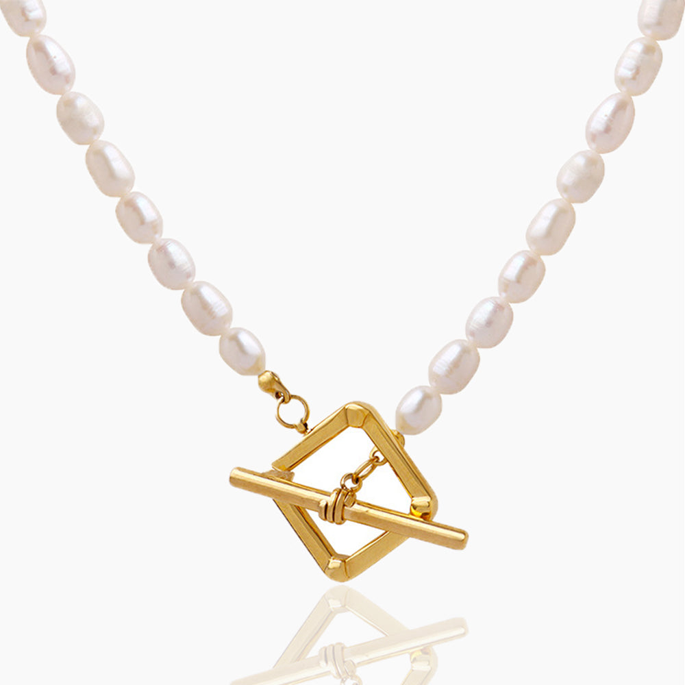 PEARL SQUARE NECKLACE