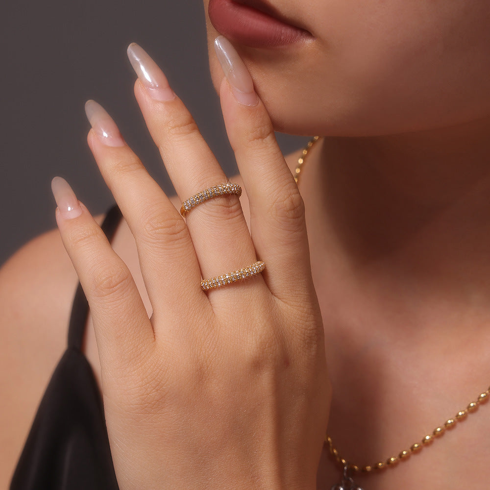 PLAIN CIRCLE WHITE GREEN ZIRCON RING