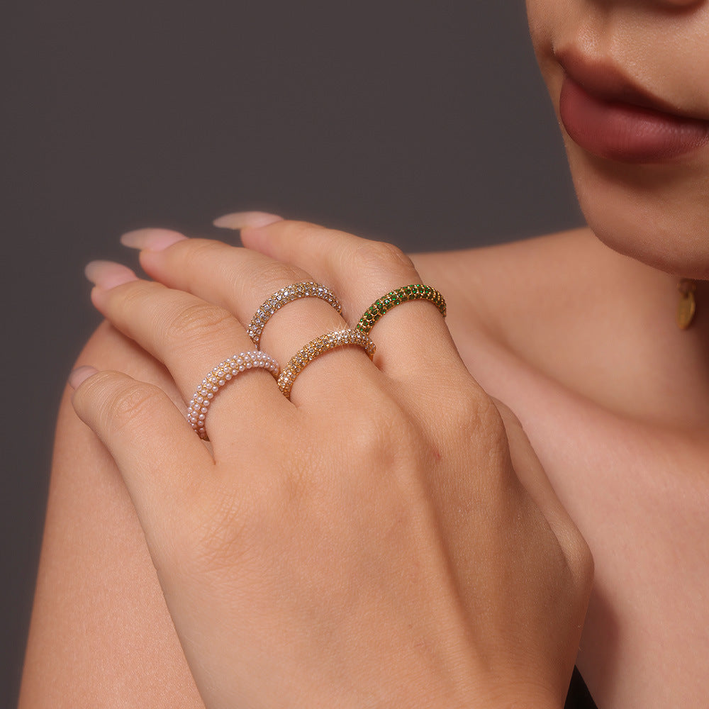 PLAIN CIRCLE WHITE GREEN ZIRCON RING