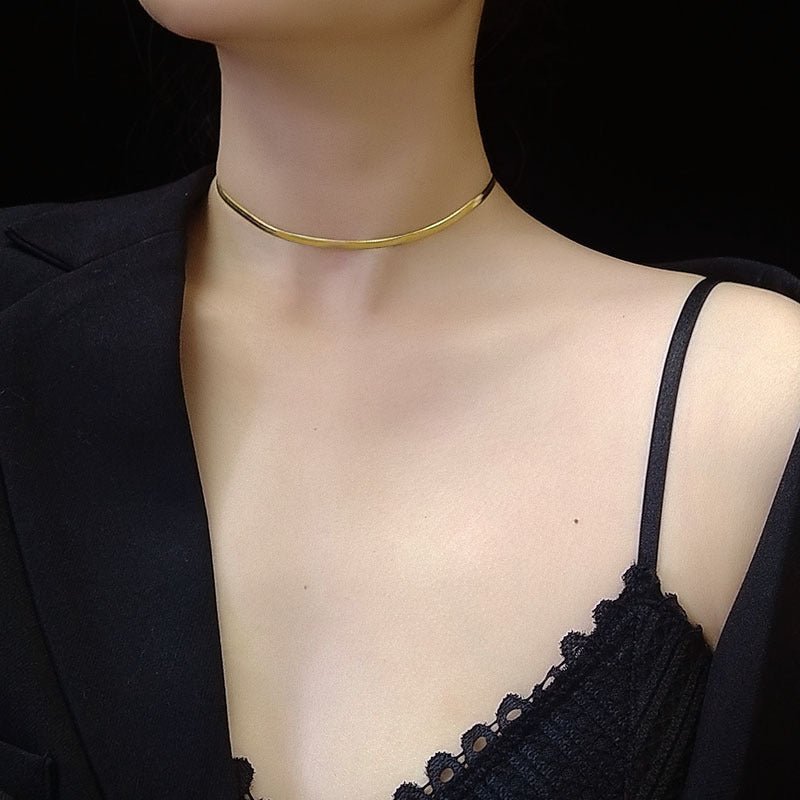 PLAIN CHAIN COLLARBONE NECKLACE