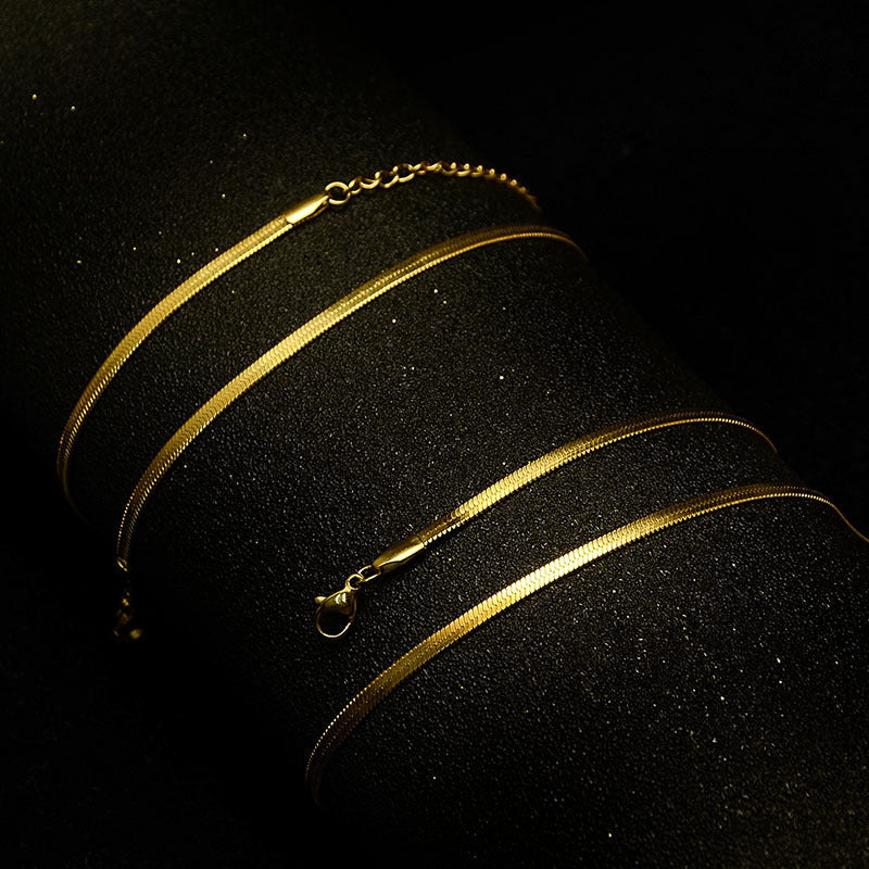 PLAIN CHAIN COLLARBONE NECKLACE