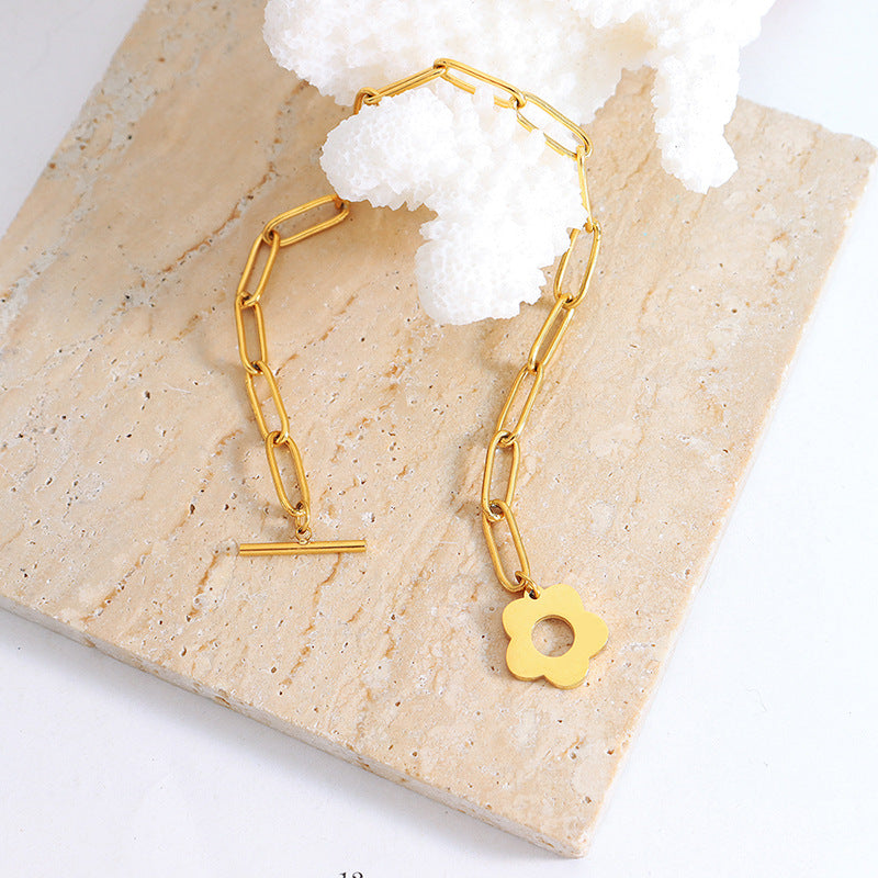 PLUM BLOSSOM THICK CHAIN NECKLACE