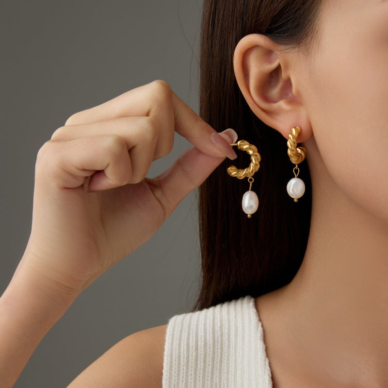 Pearl light luxury niche ins earrings