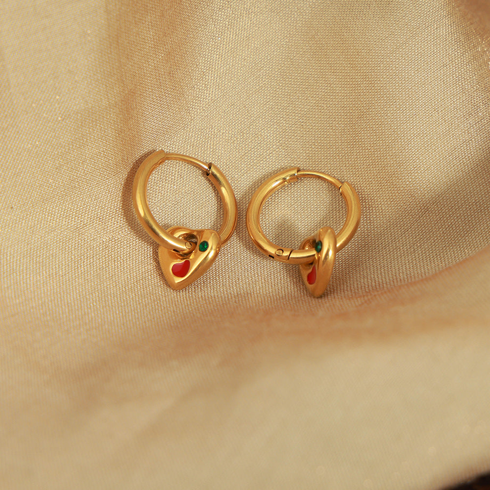 RETRO LOVE EAR BUCKLE