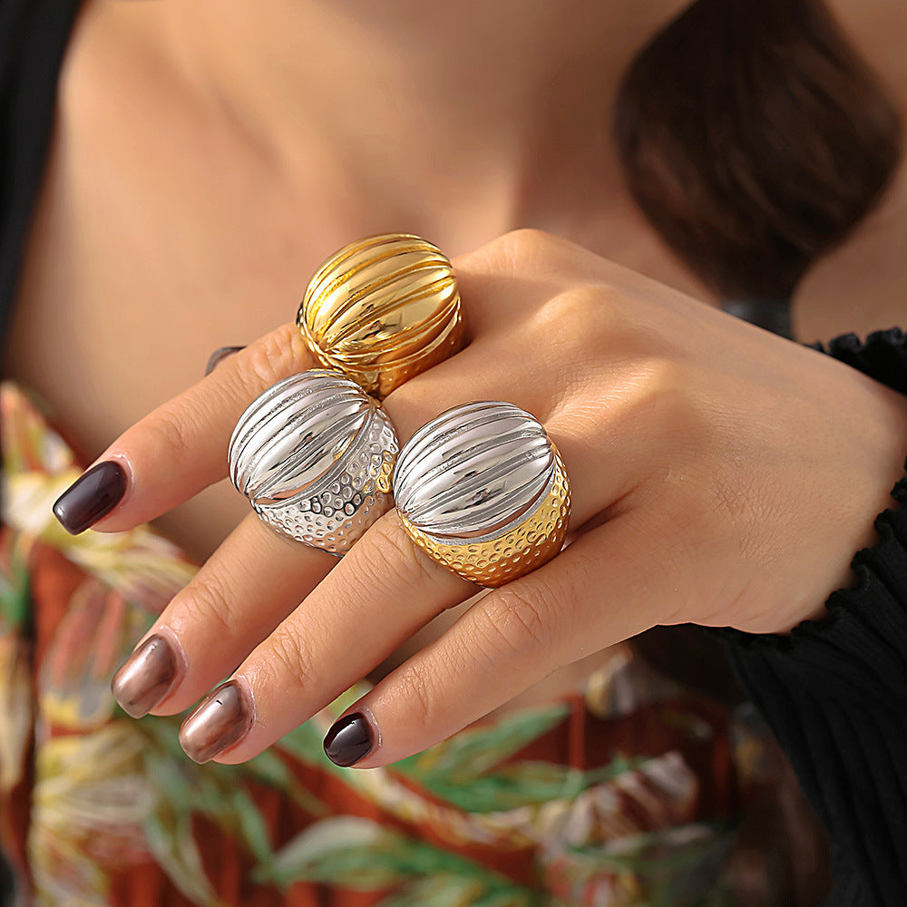 RETRO OVAL STRIPE RING