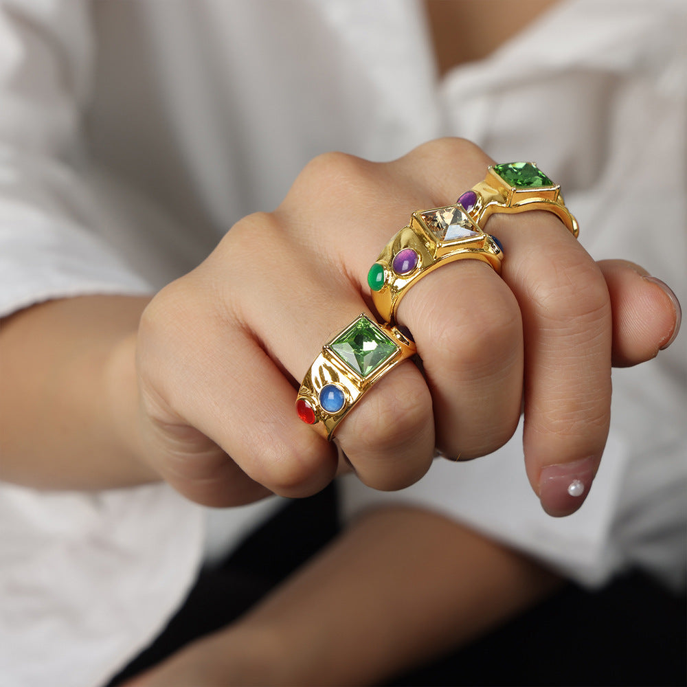 RETRO GOLD SQUARE ZIRCON INLAID RING