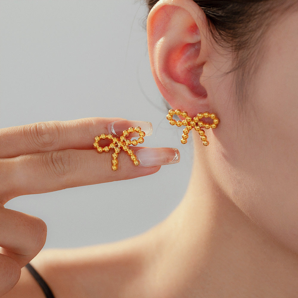 RICE GRAIN BOW EARRINGS