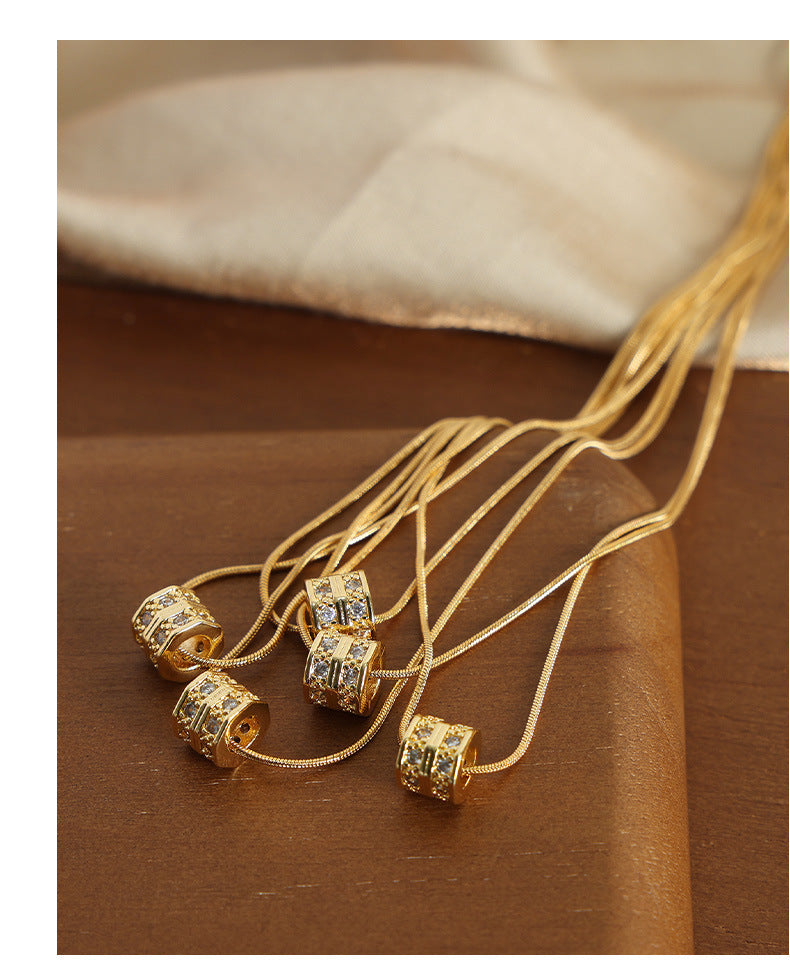 ROLLER RHINESTONE NECKLACE