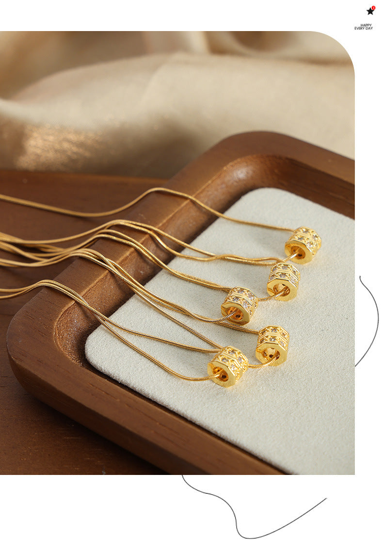 ROLLER RHINESTONE NECKLACE