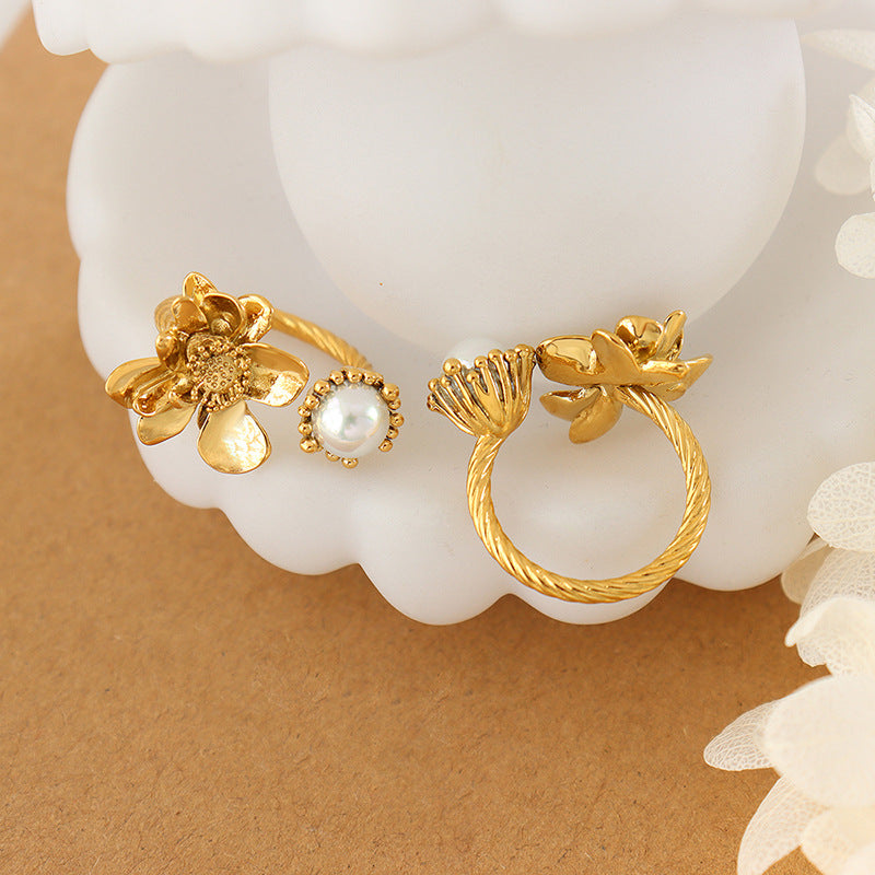 ROMANTIC FLOWER IMITATION PEARL RING