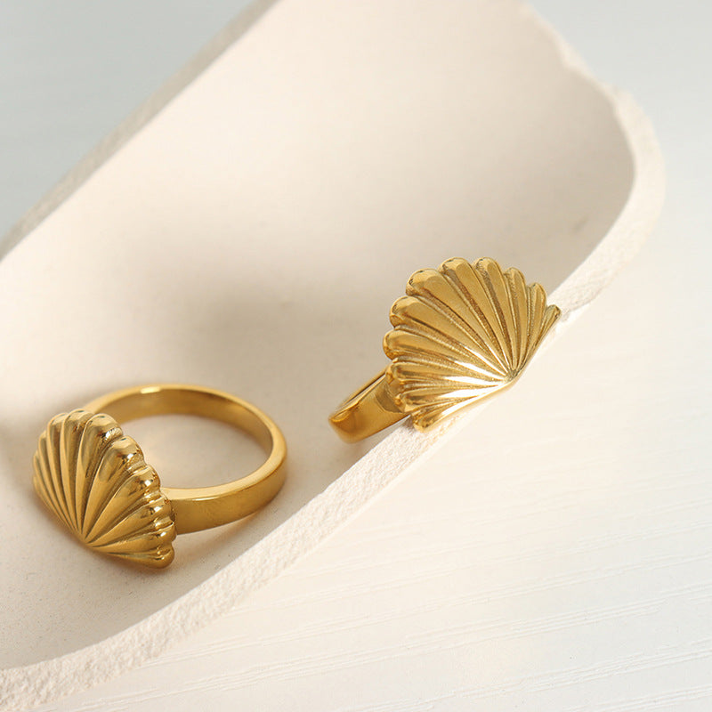 ROMANTIC SHELL RING
