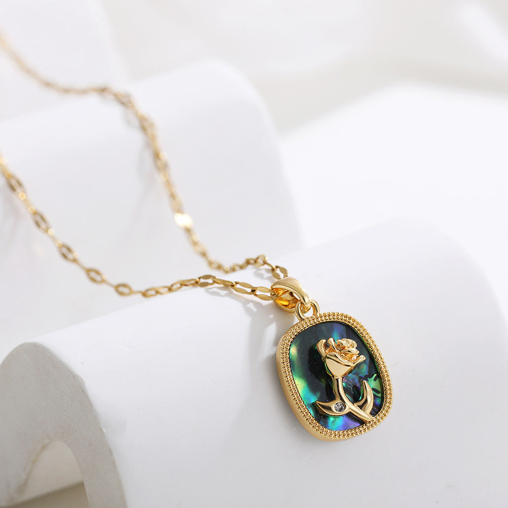 ROSE UNICORN NECKLACE