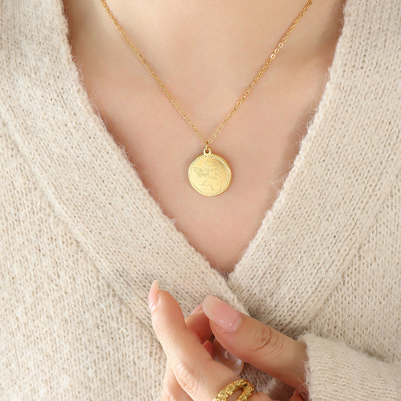 ROUND PENDANT NECKLACE