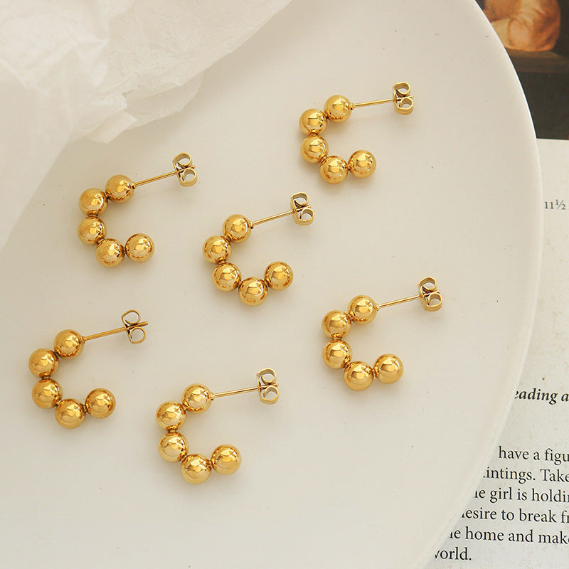 ROUND BEAD C-SHAPED EARRINGS