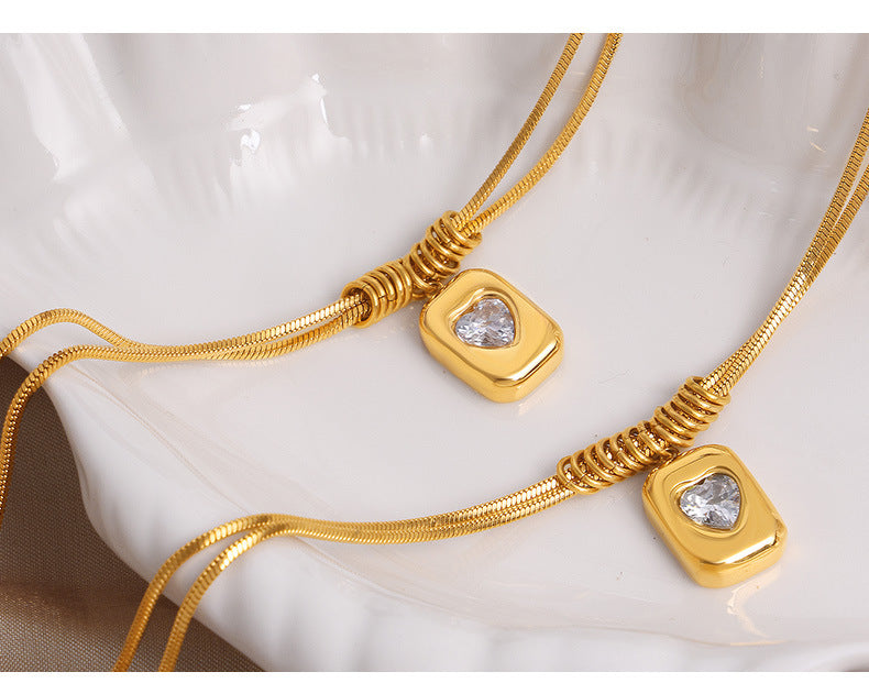 Retro Geometric Peach Heart Love Pendant Clavicle Double Necklace