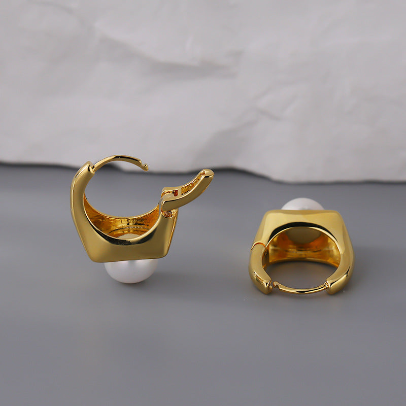 Retro geometric pearl earrings