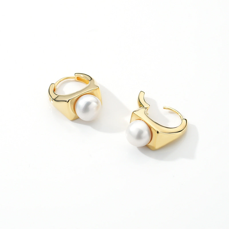 Retro geometric pearl earrings