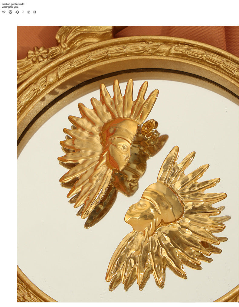 Retro niche design character glossy earrings