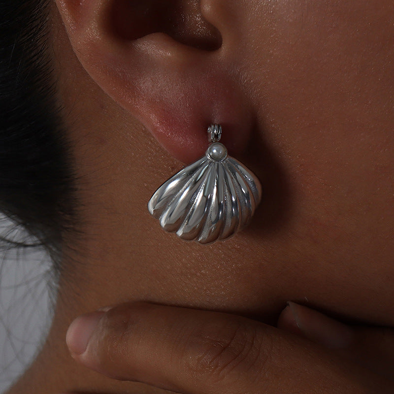 SHELL SHAPED IMITATION PEARL EARRINGS