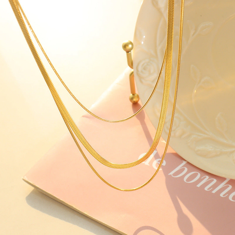 SIMPLE THREE-LAYER NECKLACE