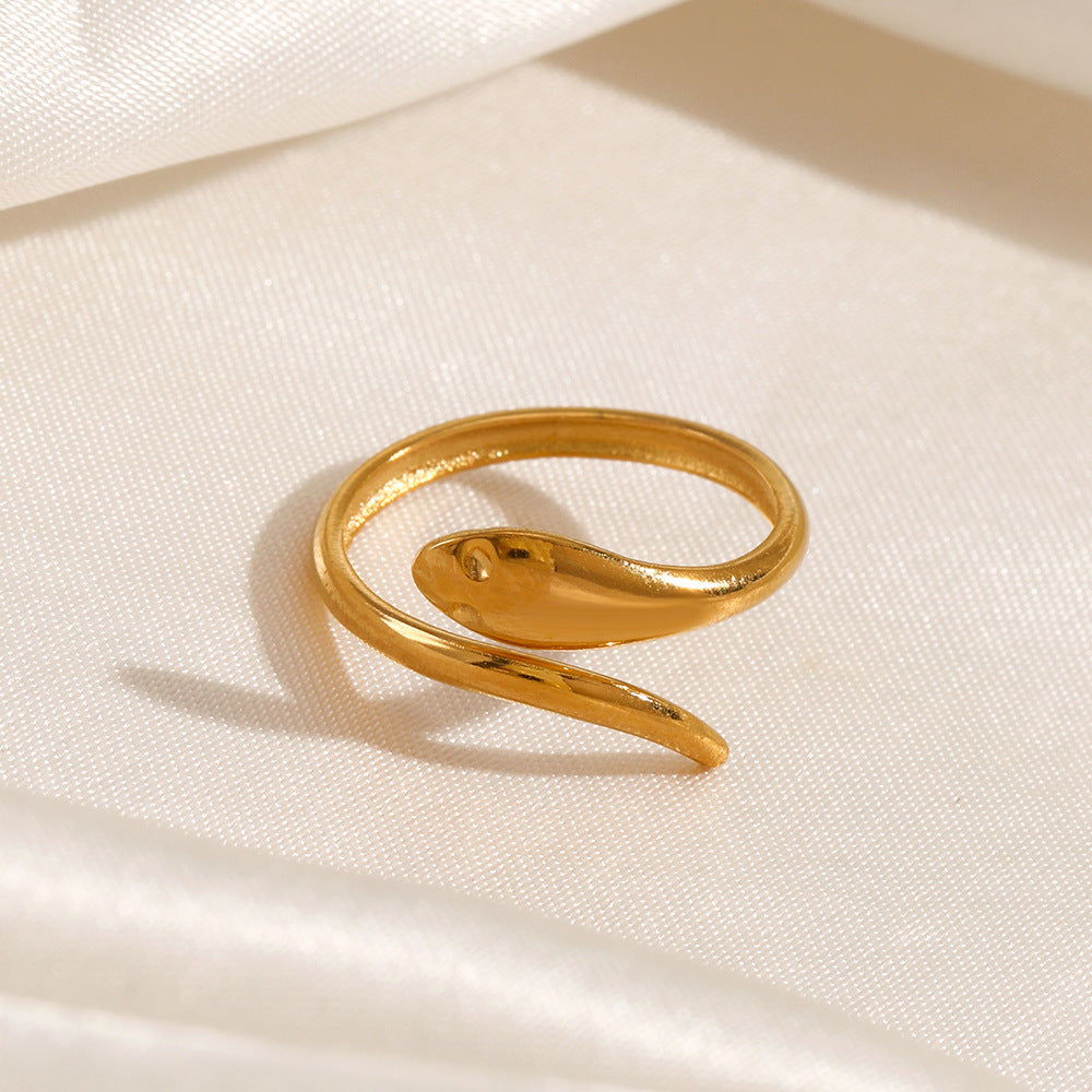 SMOOTH SNAKE SHAPED RING