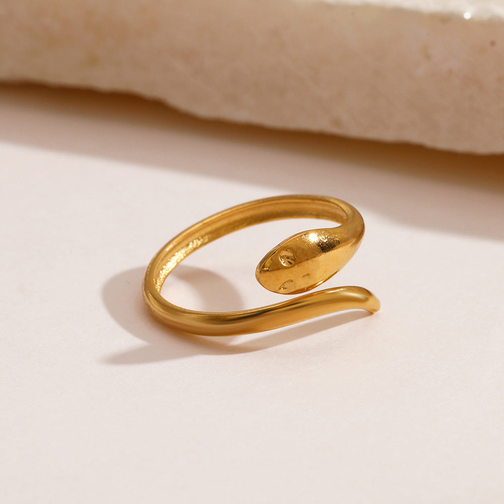 SMOOTH SNAKE SHAPED RING