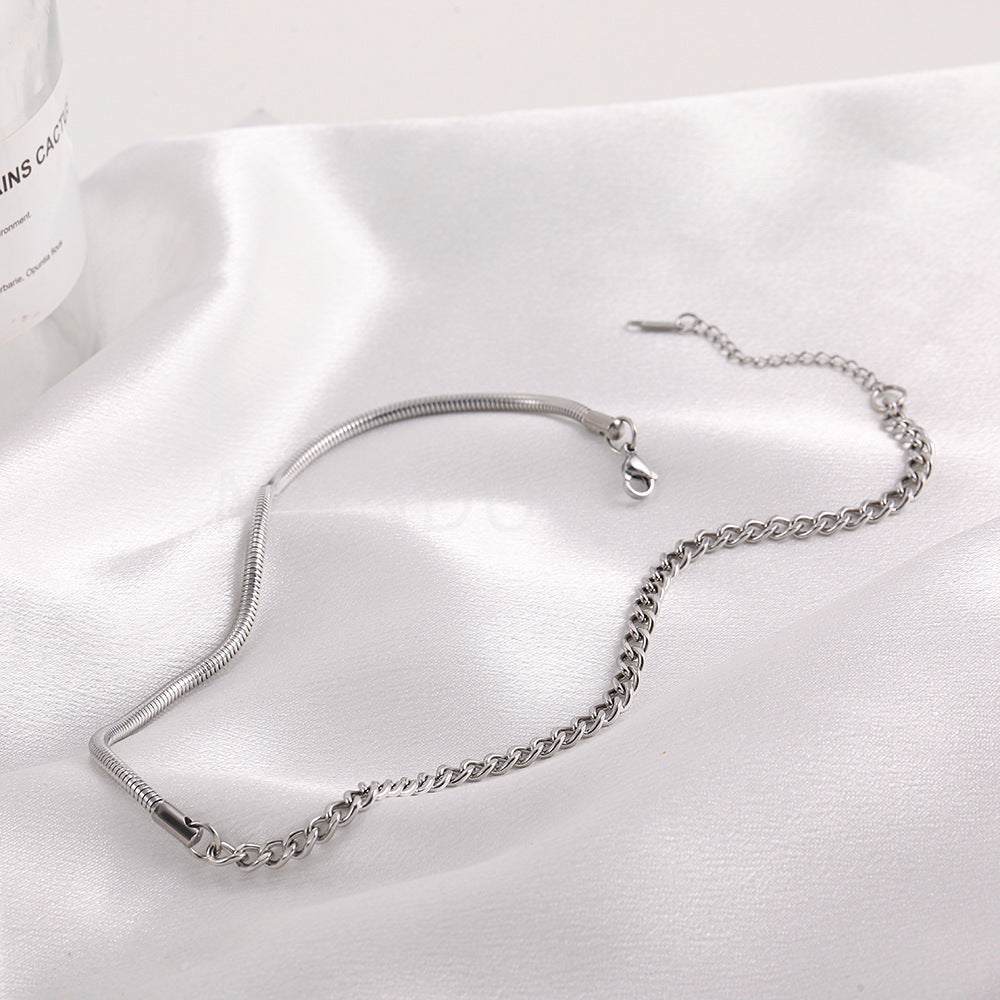 SPIRAL CHAIN NECKLACE