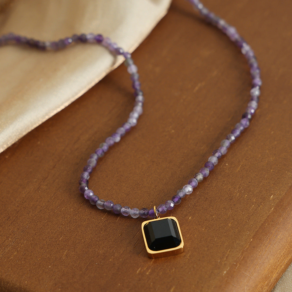 SQUARE PENDANT BEADED NECKLACE