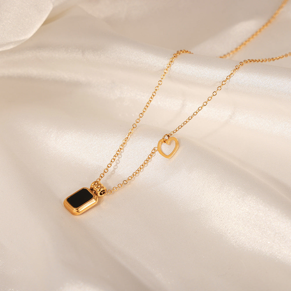 SQUARE PENDANT NECKLACE