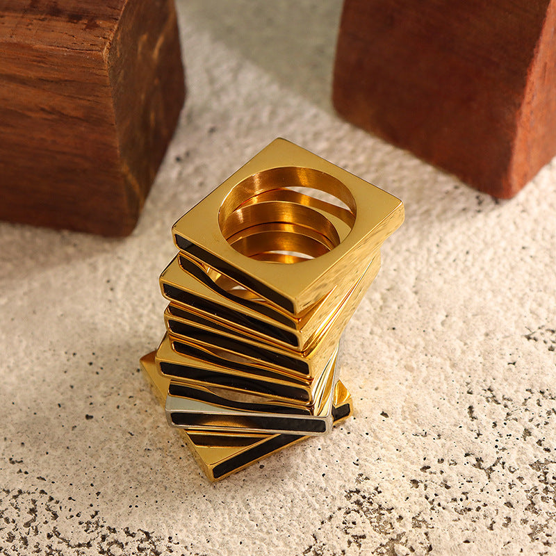 SQUARE RING
