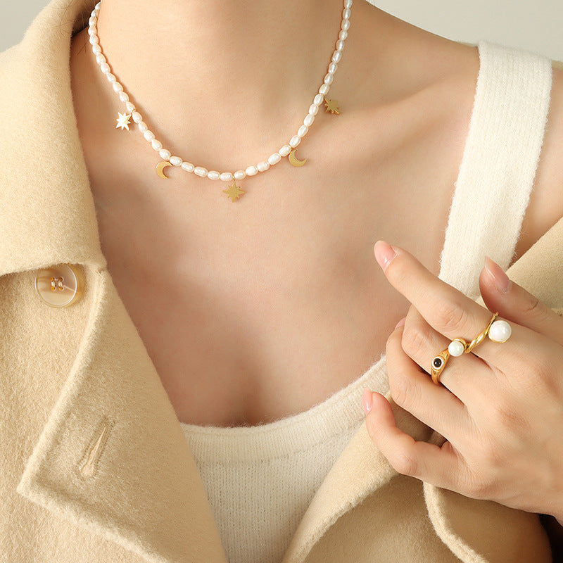 STAR MOON PEARL NECKLACE