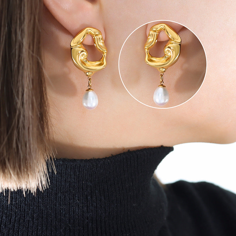 SYMMETRIC GEOMETRIC PEARL EARRINGS