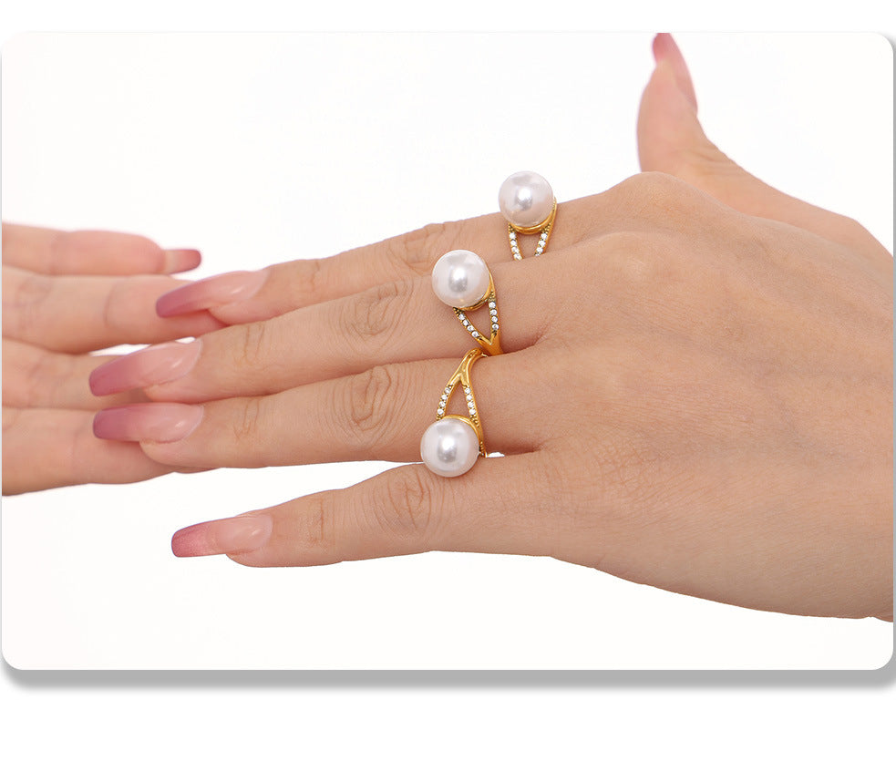 Shiny Stone Pearl Ring