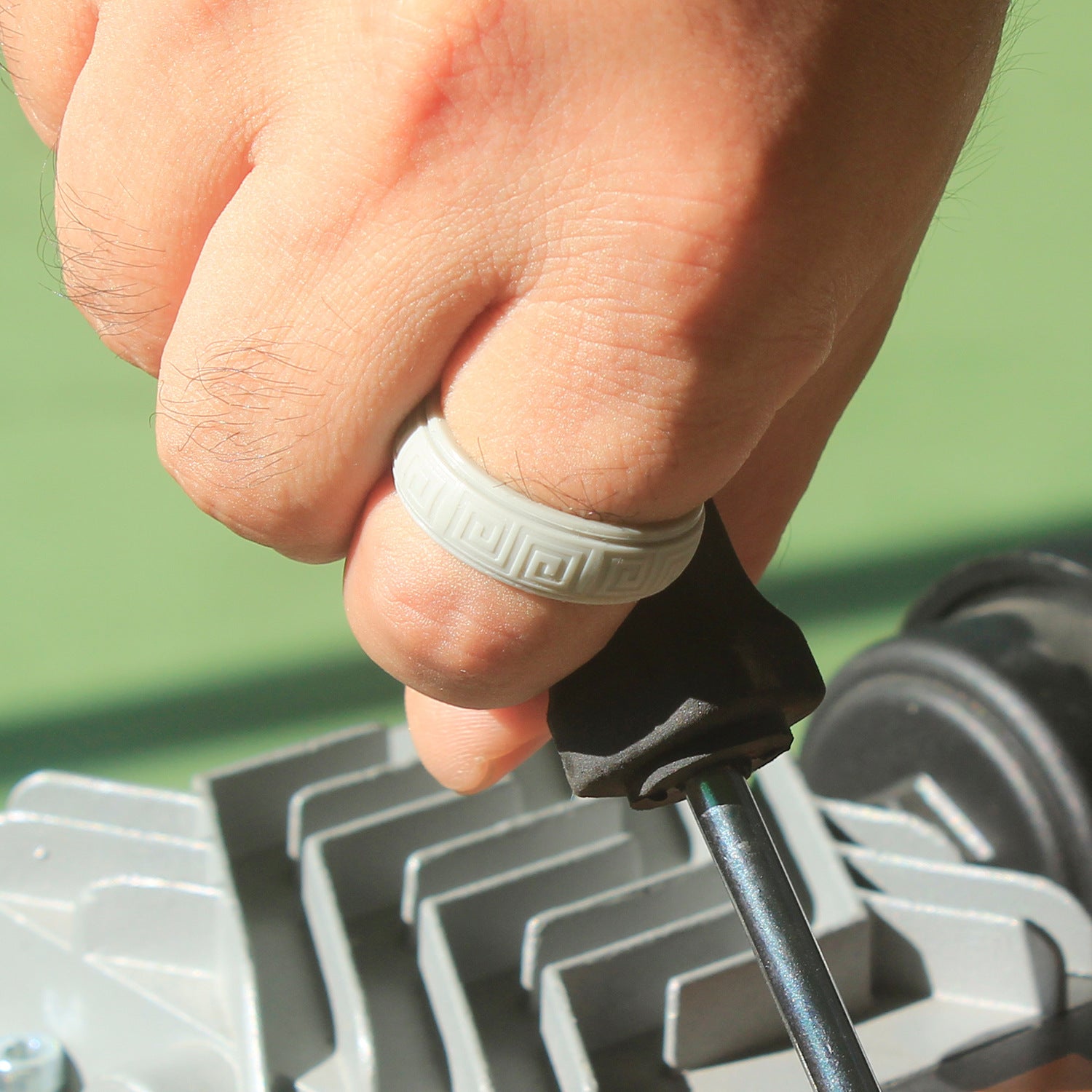 Silicone outdoor sports thumb ring