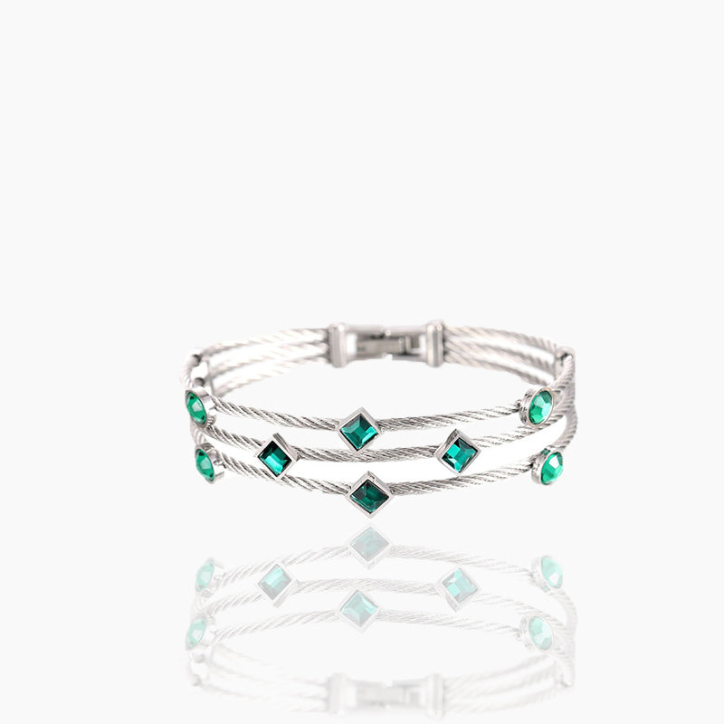 Simple and luxurious bracelet