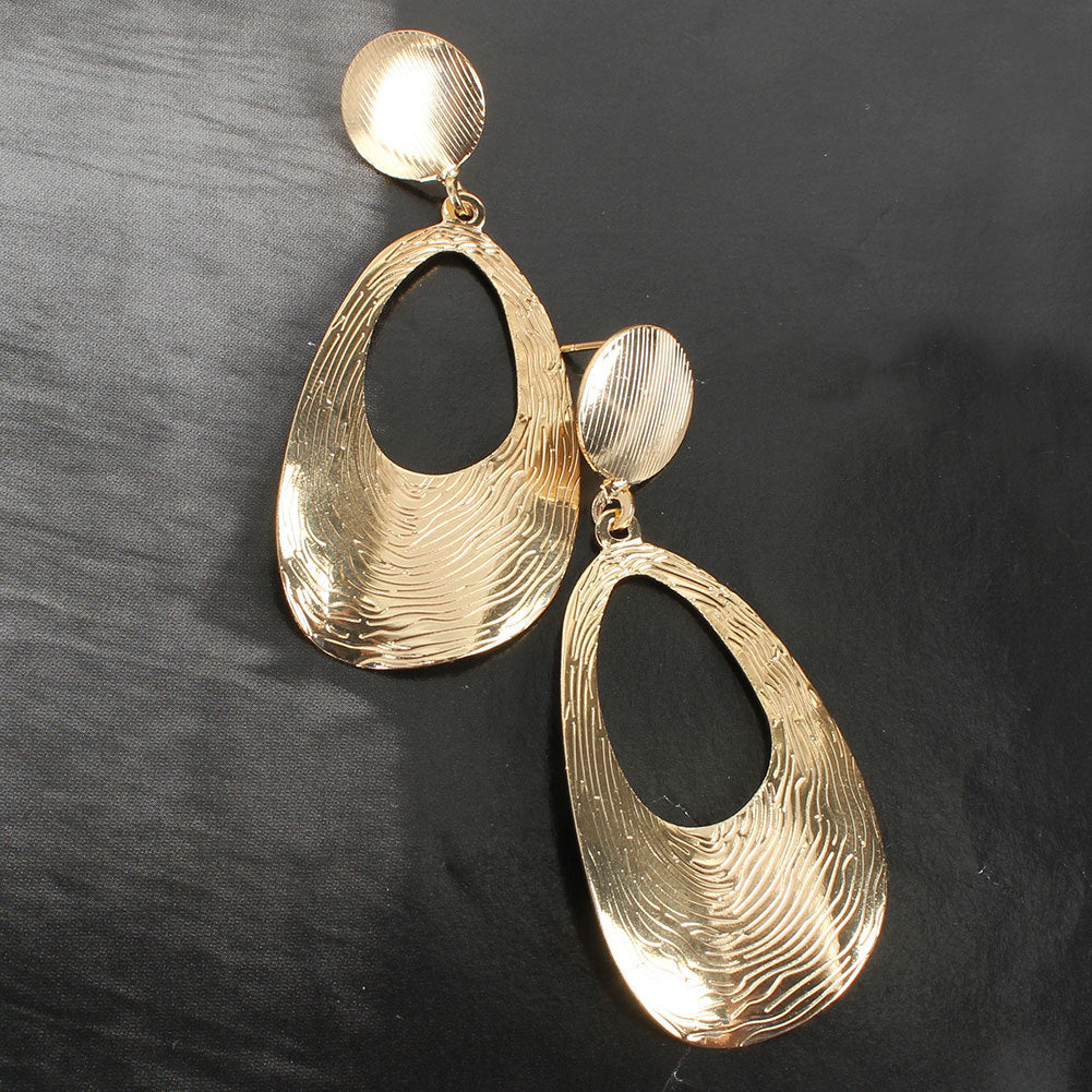 Simple and stylish geometric earrings with temperament