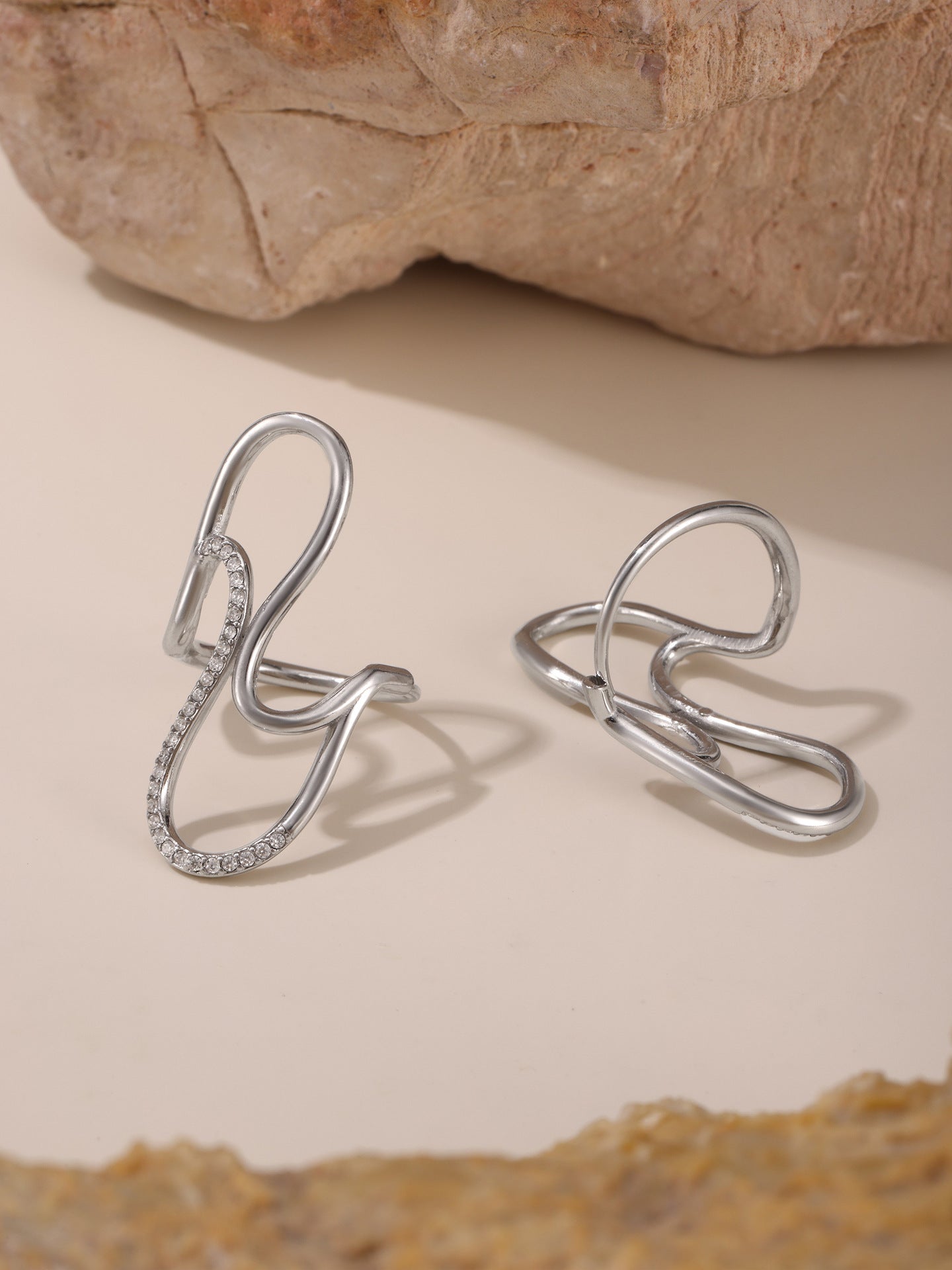 S line shiny stone open ring