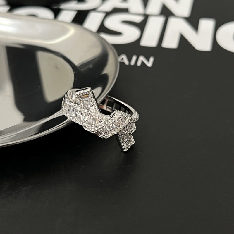 Sparkling patchwork gift knot versatile high-end ring