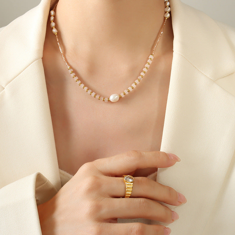 TEMPERAMENT PEARL NECKLACE
