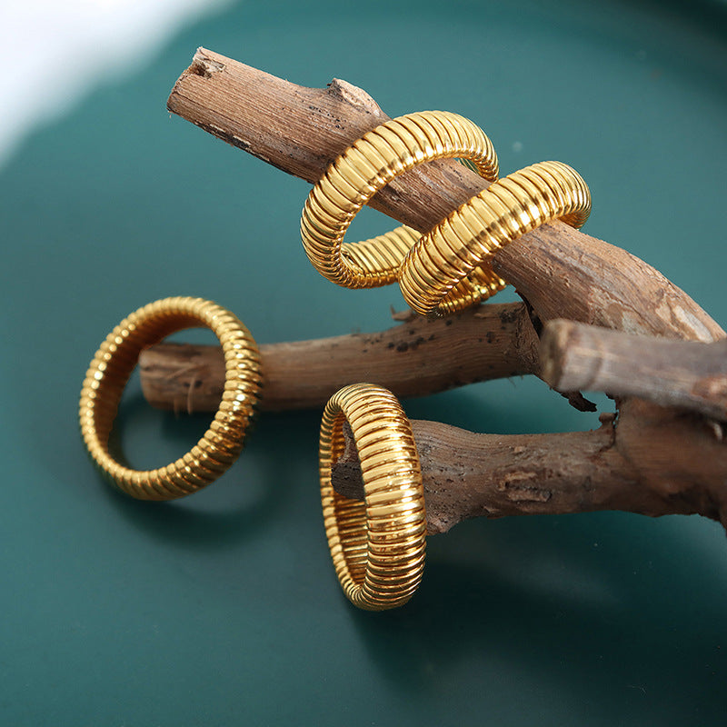 THREADED RING