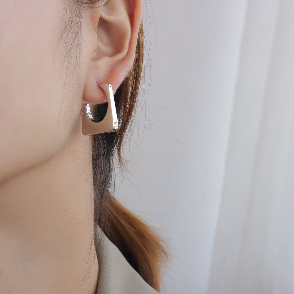 TRAPEZOIDAL EARRINGS