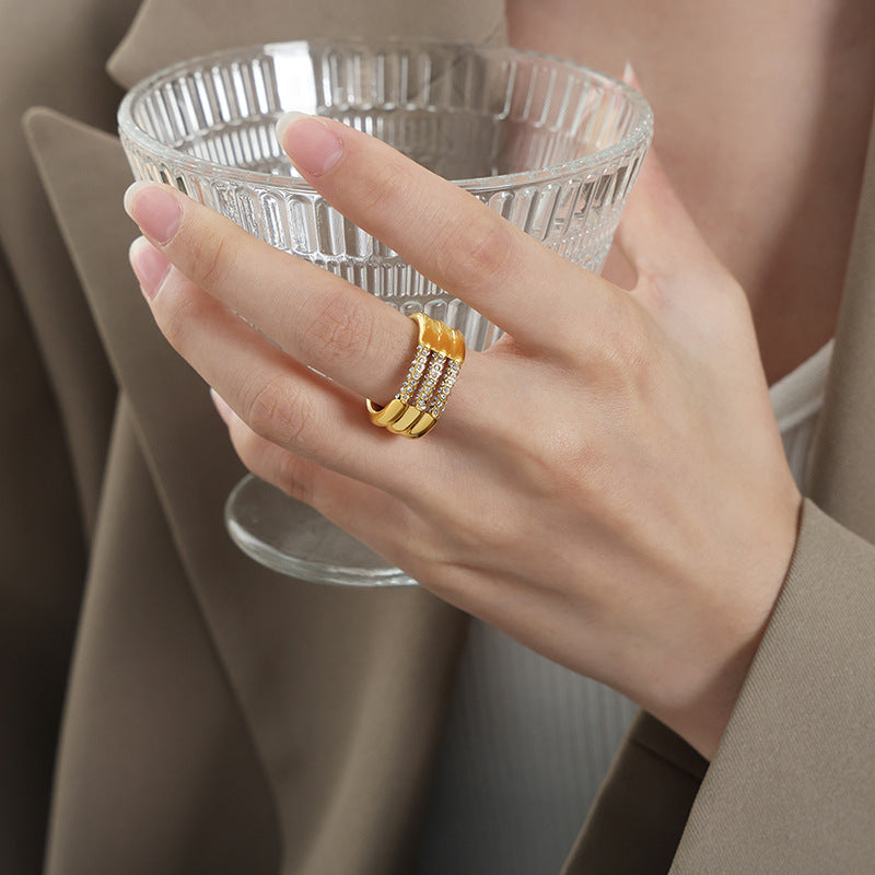 Three-layered sparkling stone ring