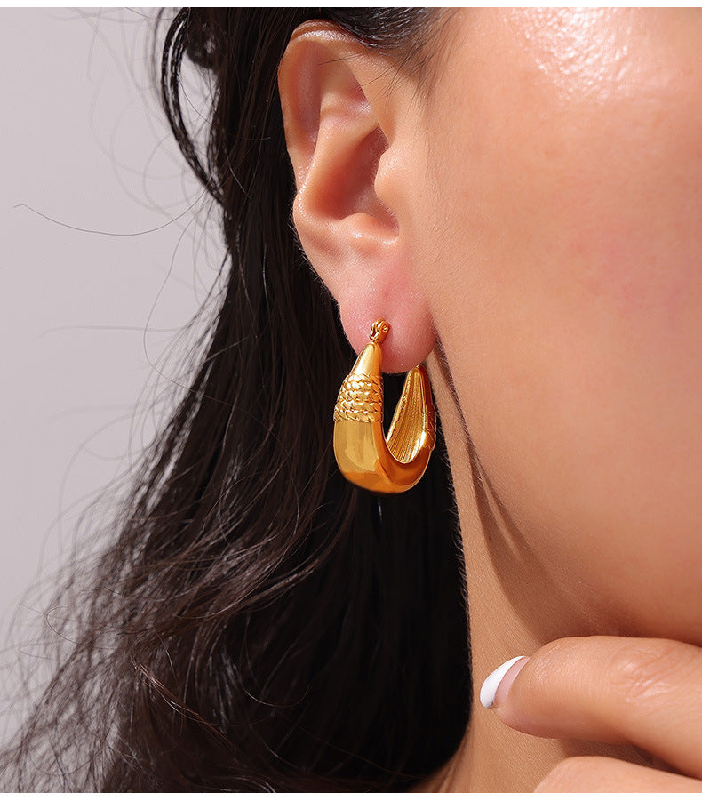 U-SHAPED TEXTURE EARRINGS