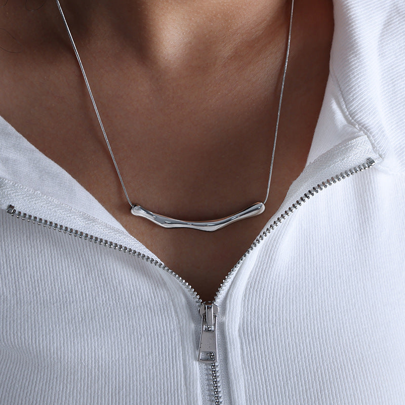 VERSATILE NECKLACE